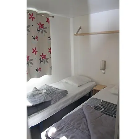 Le Moulin Des Effres *