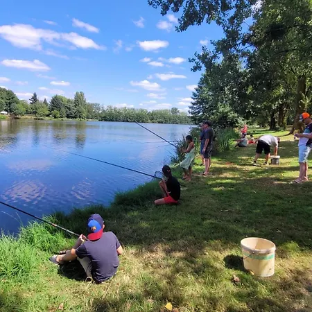 Camping Le Moulin Des Effres Secondigny
