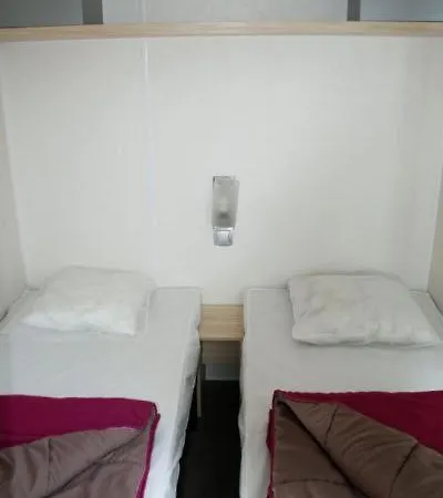 Camping Le Moulin Des Effres *