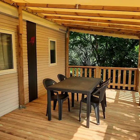 Le Moulin Des Effres Кемпинг *